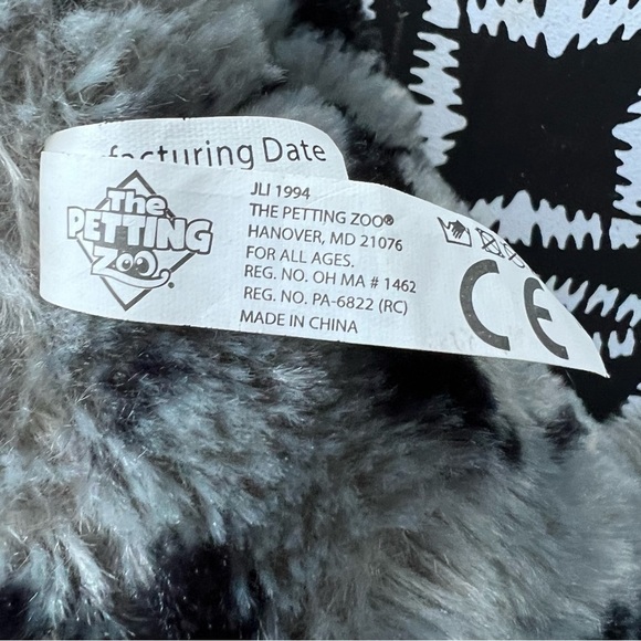 The Petting Zoo Harbor Seal Stuffed Animal Gray‎ 14” Mom Realistic - Picture 4 of 8